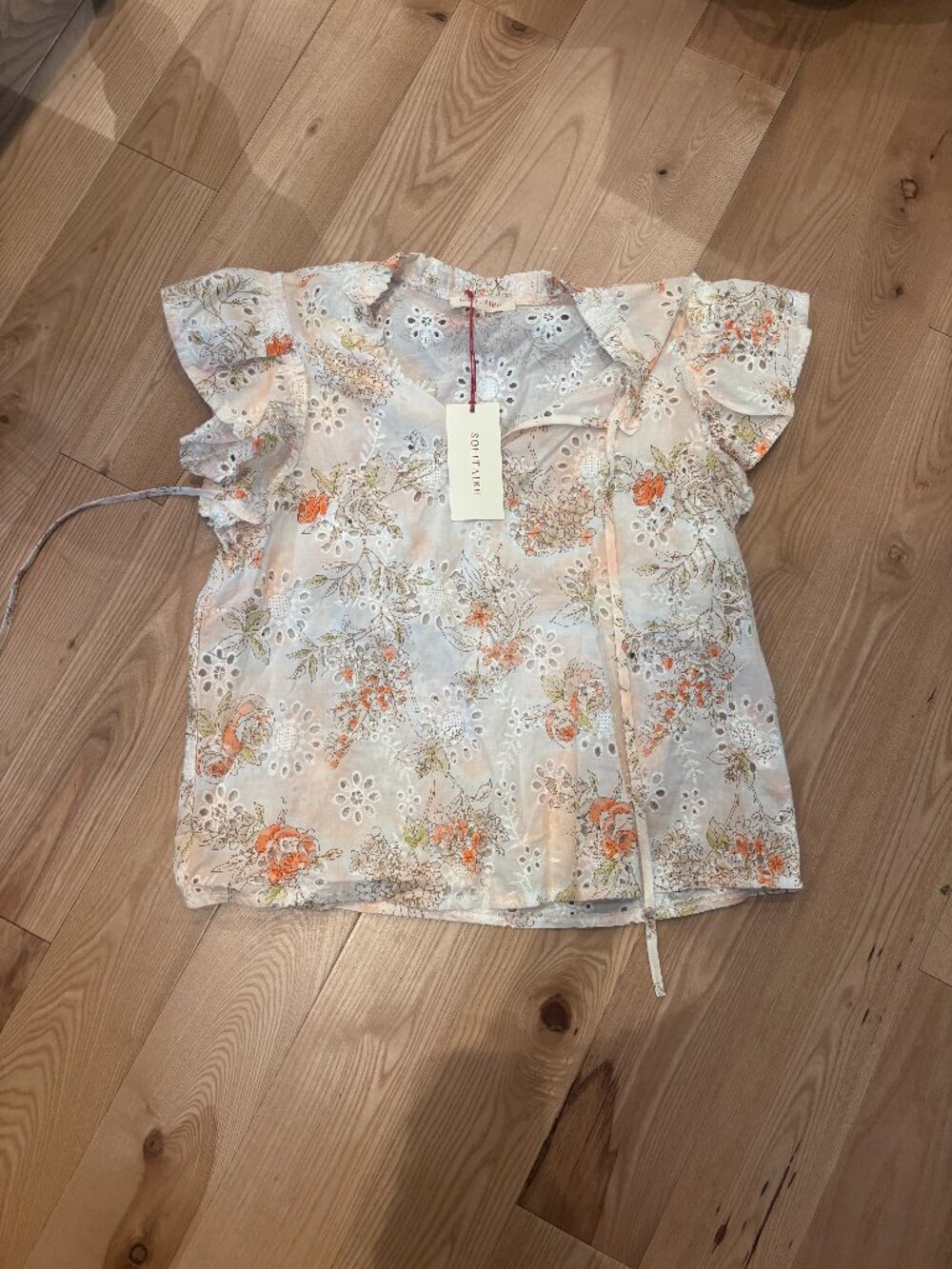 Solitaire Floral Eyelet Blouse | Women's  M